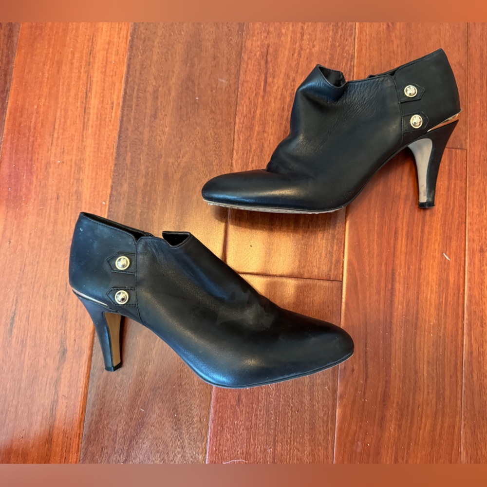Elegant Black Ankle Boots